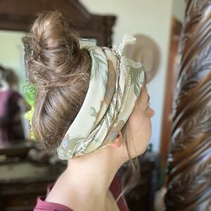 Large Vintage Tan Scarf